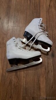 Dívčí ledni brusle