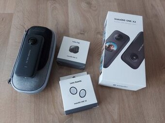 Insta360 ONE X2 – TOP stav, pouze interiér + příslušenství