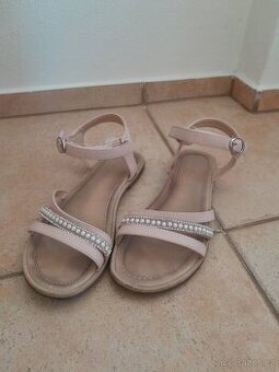 Divci sandaly vel. 36