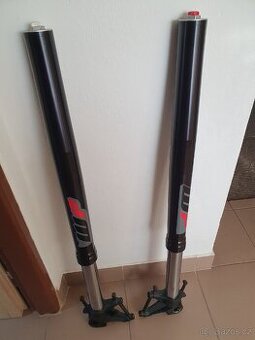 Přední vidlice, tlumiče KTM Super Adventure 1290