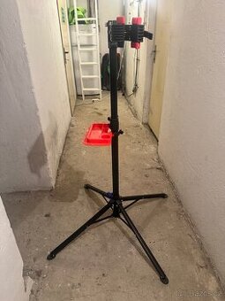 Servisní stojan Pells