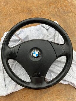 Originální kožený volant BMW s airbagem (E90, E91, E87, X1)