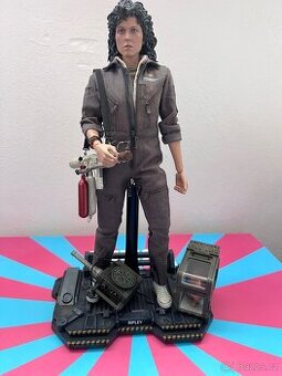 Hot Toys MMS366: Aliens – Ellen Ripley