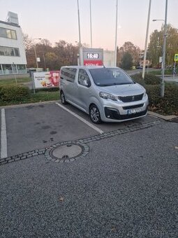 Pronajem peugeot traveller