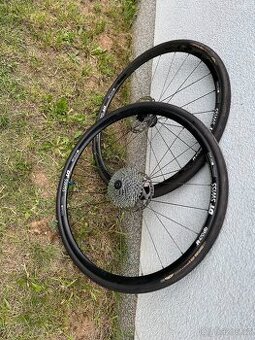 Gravel silniční DT Swiss R470db