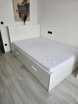 140x200 postel Brimnes