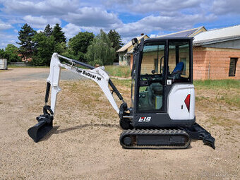 Bobcat E19, rok 2015