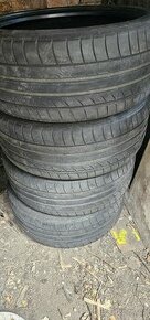 Dunlop SP Quattromaxx 275/40 R22