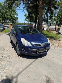 Opel Corsa 1.2i 63kW • r.v. 2012 • STK 2027 • bez závad