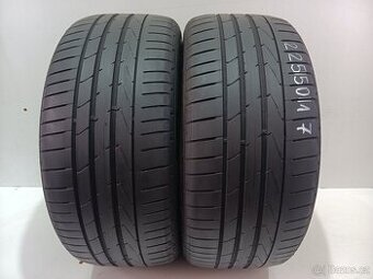2ks letní pneu 225/50/17 Hankook
