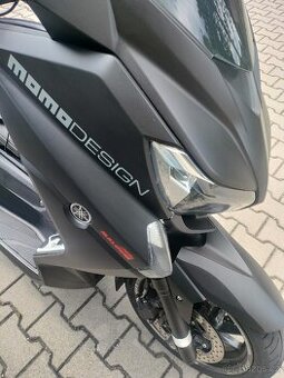 XMAX 400