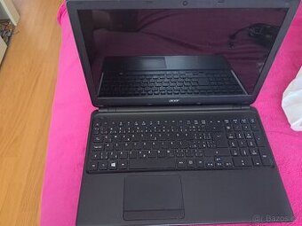 Prodám notebooky