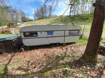 Knaus Brillant - karavan na pevné stání