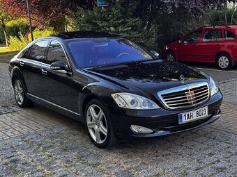 Mercedes-Benz Třídy S 500 Long AMG 285kW ALU R19 W221 Harman