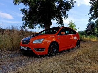 Ford Focus ST225