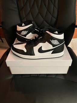 Jordan 1 Mid Split Black White