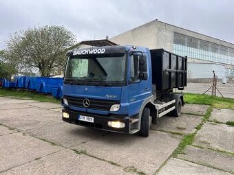 MB Atego 12t nosič kontejnerů