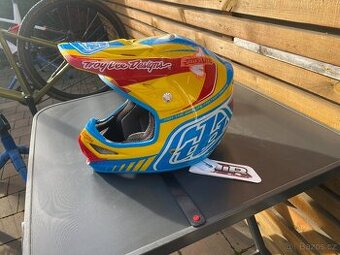 Troy Lee Designs Air Lite nová