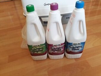 Čistič chemického WC - nový