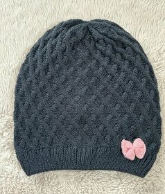 Dívčí čepice tenká vel.134/176 - nová 