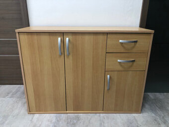 Komoda Skříňka kombinace police+šuplíky. Světlé dřevo lamino