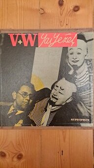 DESKY OSVOBOZENÉ DIVADLO VOSKOVEC A WERICH