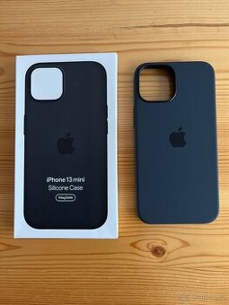 Silikonový kryt iPhone 13 Mini s Magsafe