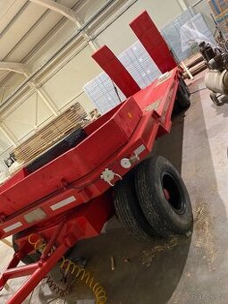 Přívěs nákladní -podvalník