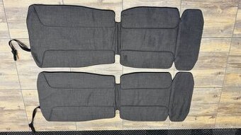 Podložka / ochrana pod dětskou sedačku BMW