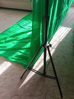 Zelené fotopozadí 3x3 m + podpěrný systém 3 m