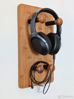 Držák na sluchátka