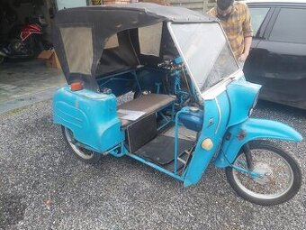 Prodám sbírka motocykly a mopedy