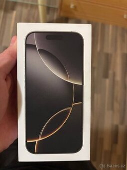 iPhone 16P (Natural)