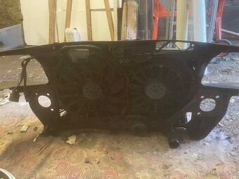 Chladičová stěna Audi A4 B7