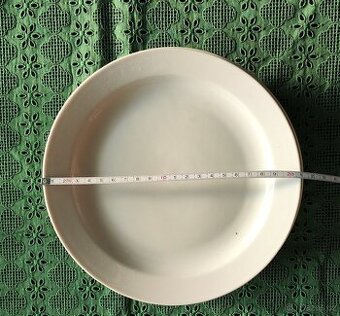 Prodám Sadu 4 bílých talířů – průměr 21 cm