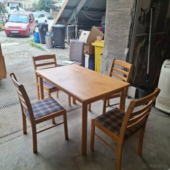 Jídelní stůl + židle