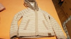 Dívčí svetr s kapucí teplý vel. 134-140