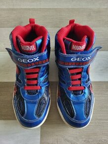 Kotníčkové boty Geox