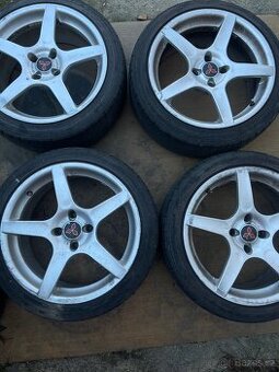 215/45 R18 4x114,3 et 38 letní