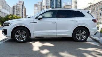 VOLKSWAGEN TOUAREG 3.0 V6 TDI 286k R-Line 4Motion Tiptronic