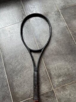 Tenisová raketa značky Wilson Pro Staff