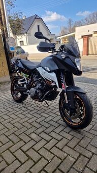 Ktm sm-t 990 - 1