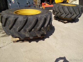 Dvojmontáž na JOHNDEERE
