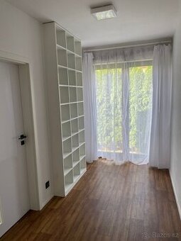 Pronájem bytu 3+1 96,49 m² - 1