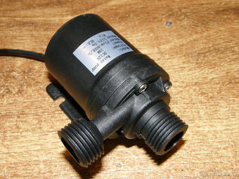 Vodní pumpa, čerpadlo na vodu, 12 V, 800 l/hod.