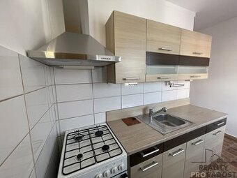 Pronájem bytu 3+1 s balkonem a klimatizací v Jihlavě, nájem 