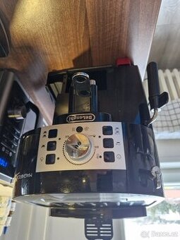Prodám kávovar DeLonghi Magnifica S