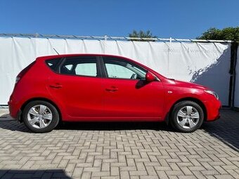 i30