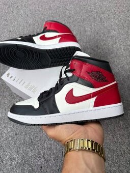 Nike air Jordan 1 Mid – Gym Red/Black/White