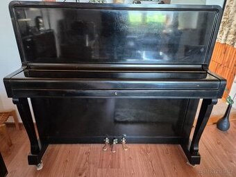 Prodám piano PETROF.